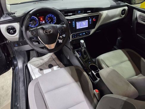 Used 2019 Toyota Corolla LE FWD image 28