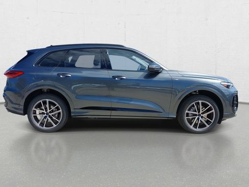 New 2026 Audi Q5 Premium Plus AWD/4WD image 4