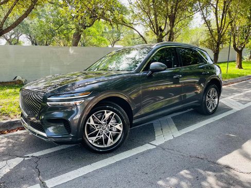Used 2025 Genesis GV70 2.5T image 1