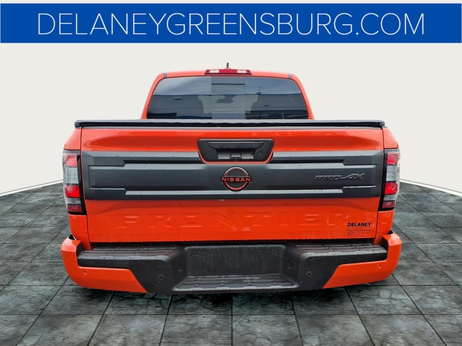 Used 2025 Nissan Frontier PRO-4X AWD/4WD image 4