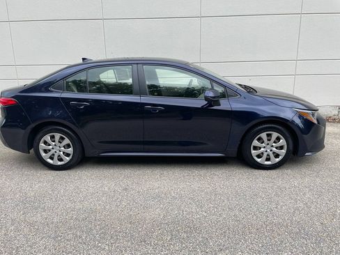 Used 2020 Toyota Corolla LE FWD image 5