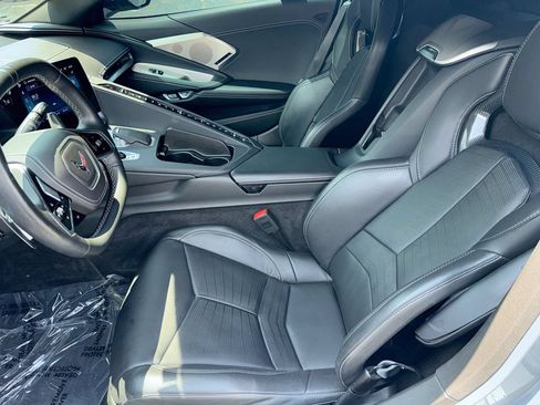 Used 2025 Chevrolet Corvette Stingray Preferred Cpe w/ Z51 Performance Package RWD image 13