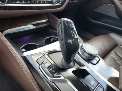 Used 2020 BMW M550i xDrive w/ Executive Package AWD/4WD image 24