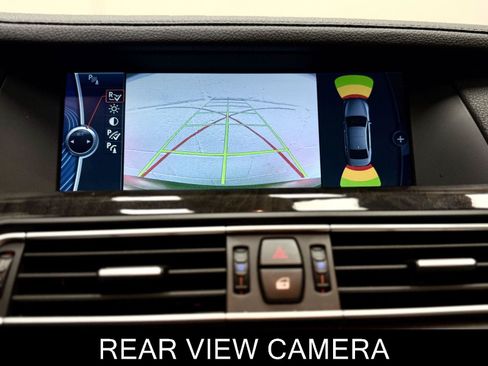 Used 2012 BMW 750Li w/ Driver Assistance Pkg RWD image 31