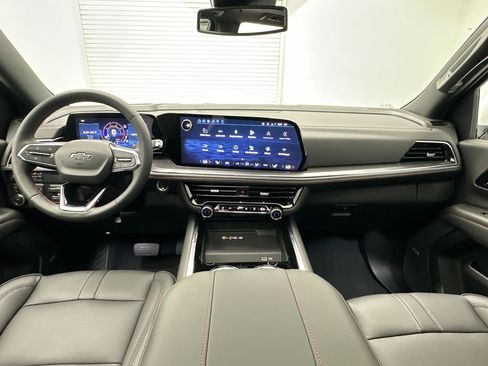 New 2026 Chevrolet Suburban RST w/ Comfort Package AWD/4WD image 15