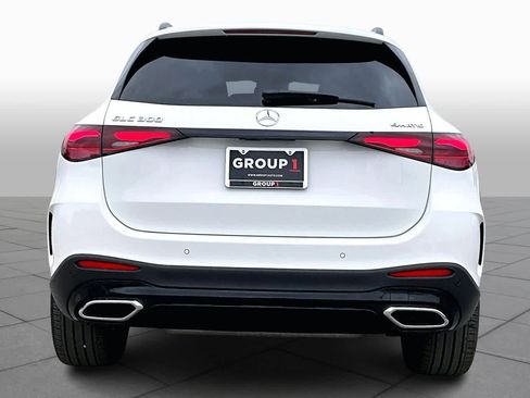 Certified 2025 Mercedes-Benz GLC 300 4MATIC image 5