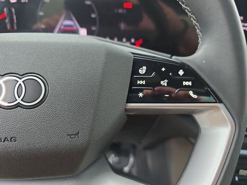 Certified 2025 Audi Q5 Premium w/ Convenience Package image 21