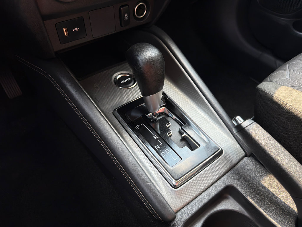 Used 2024 Mitsubishi Outlander Sport LE AWD/4WD image 34