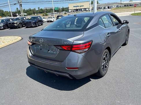 Used 2024 Nissan Sentra SV FWD image 10
