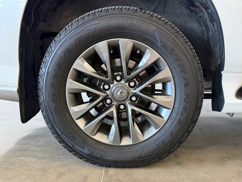 Used 2018 Lexus GX 460 Premium AWD/4WD image 9
