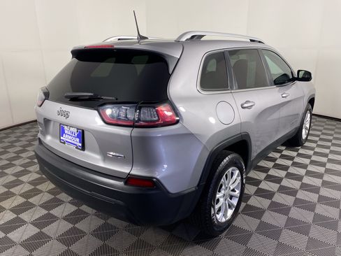 Used 2019 Jeep Cherokee Latitude w/ Popular Appearance Group AWD/4WD image 6