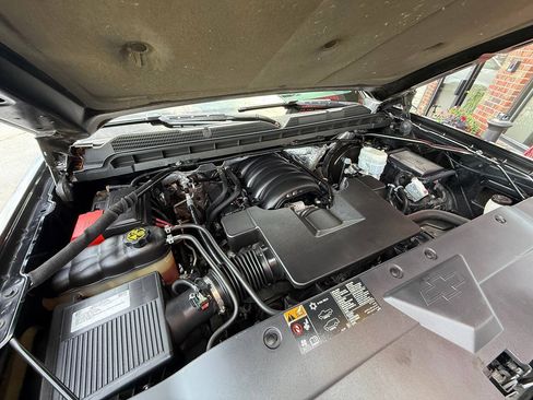 Used 2016 Chevrolet Silverado 1500 LT w/ LPO, Black Pack AWD/4WD image 10