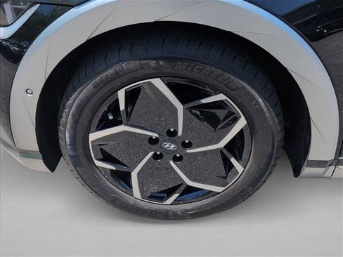 Certified 2024 Hyundai Ioniq 5 Limited RWD image 25