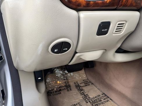 Used 2002 Jaguar XK8 Convertible image 29