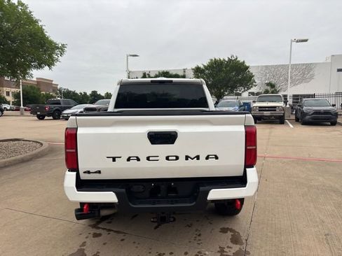Used 2024 Toyota Tacoma TRD Off-Road AWD/4WD image 6