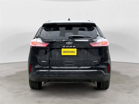 Certified 2024 Ford Edge SEL w/ Sport Appearance Package image 4