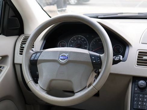 Used 2005 Volvo XC90 2.5T FWD image 26
