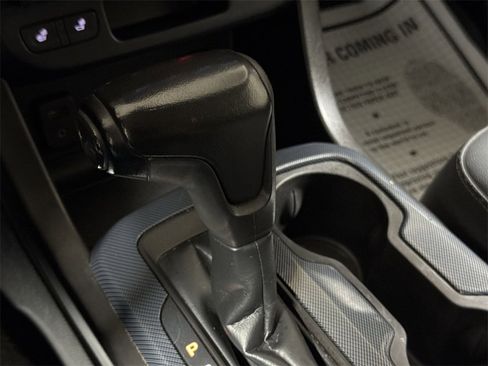 Used 2017 Chevrolet Colorado Z71 image 16