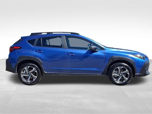 Used 2025 Subaru Crosstrek 2.0i Premium image 7