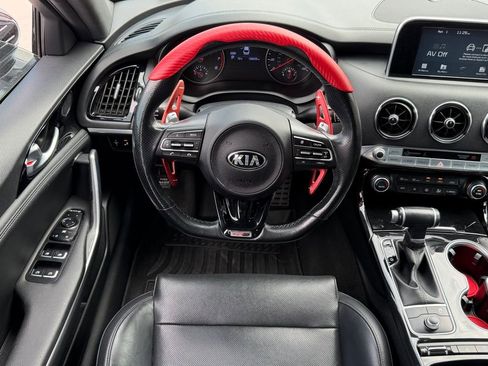 Used 2020 Kia Stinger GT-Line image 8
