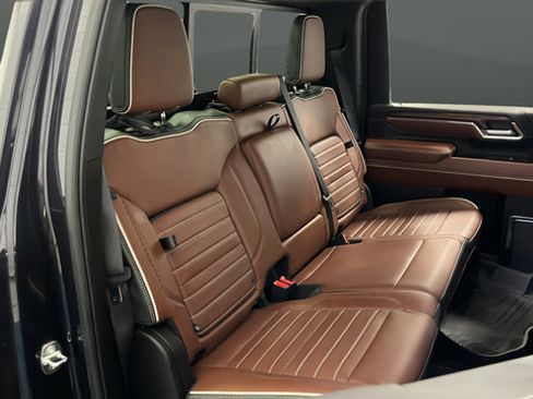 Used 2024 GMC Sierra 2500 Denali Ultimate AWD/4WD image 25