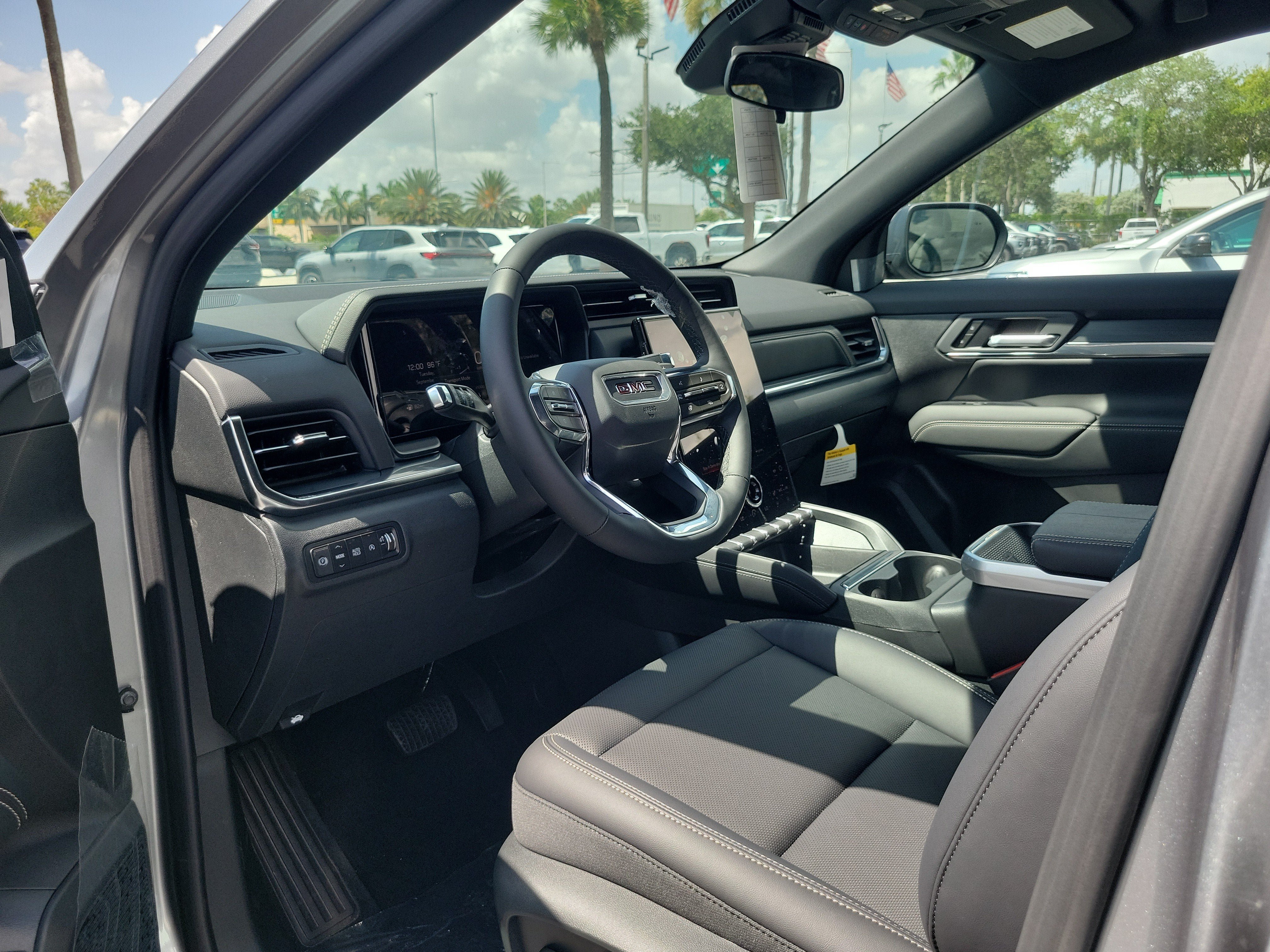 New 2027 GMC Terrain Elevation w/ Elevation Premium Package FWD image 8