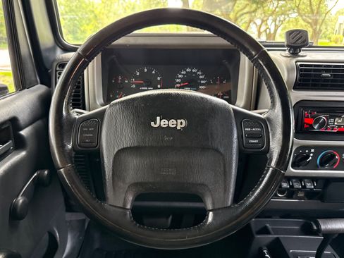 Used 2005 Jeep Wrangler Unlimited AWD/4WD image 26