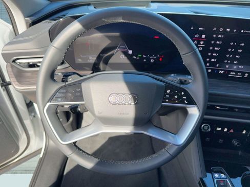 New 2025 Audi Q5 Prestige image 18