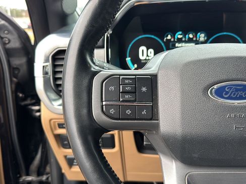 Used 2021 Ford F150 Lariat image 17