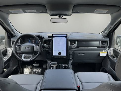 New 2025 Ford F150 Lightning Flash AWD/4WD image 9
