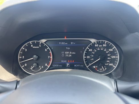 Certified 2024 Nissan Altima 2.5 SV FWD image 12