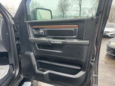 Used 2016 RAM 2500 Laramie w/ Convenience Group AWD/4WD image 27