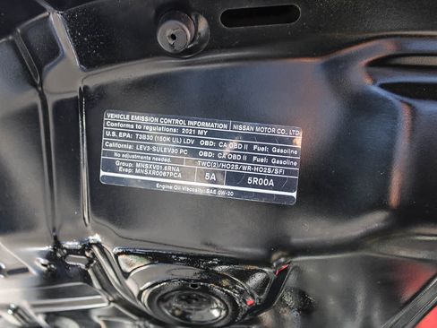 Used 2021 Nissan Kicks SR image 21