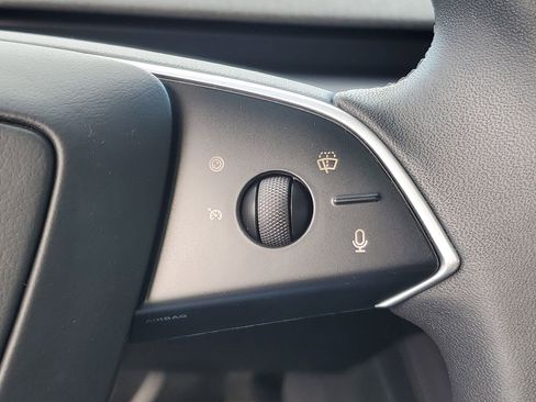 Used 2025 Tesla Model 3 image 26