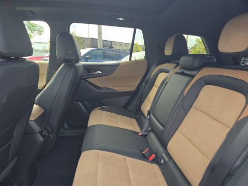 New 2026 Chevrolet Equinox ACTIV w/ Convenience Package III FWD image 16