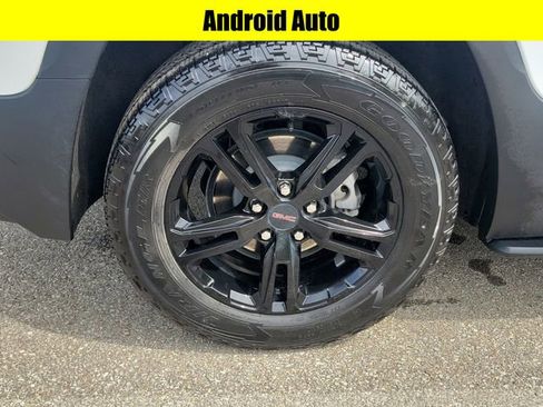Used 2022 GMC Terrain AT4 w/ Infotainment Package II AWD/4WD image 7