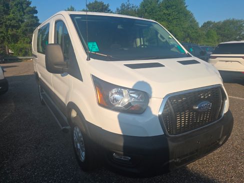 Used 2025 Ford Transit 250 Low Roof w/ Exterior Upgrade Package RWD image 7