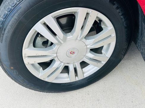 Used 2013 Cadillac SRX Luxury image 28