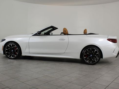 New 2026 BMW 430i Convertible w/ M Sport Package image 2