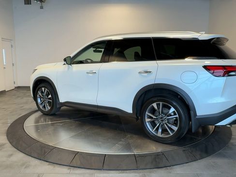 Certified 2025 INFINITI QX60 Luxe image 6