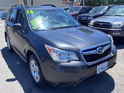 Used 2016 Subaru Forester 2.5i w/ Alloy Wheel Package