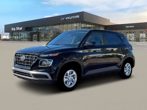 New 2026 Hyundai Venue SE FWD image 2