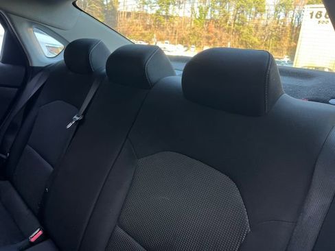 Used 2019 Kia Forte LXS image 19