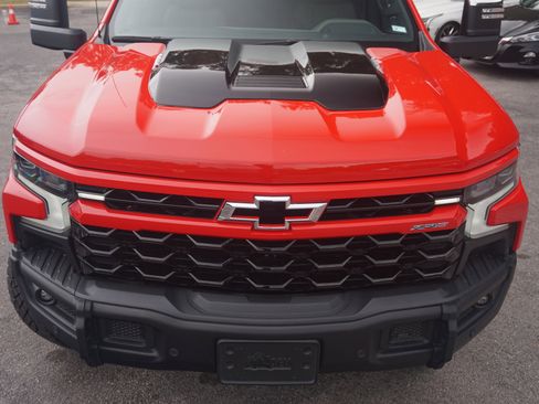 Used 2024 Chevrolet Silverado 1500 ZR2 w/ ZR2 Bison Edition image 12