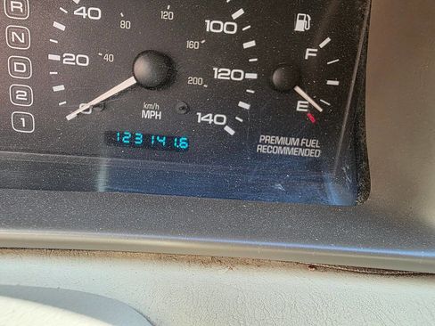 Used 1998 Lincoln Mark VIII LSC image 21