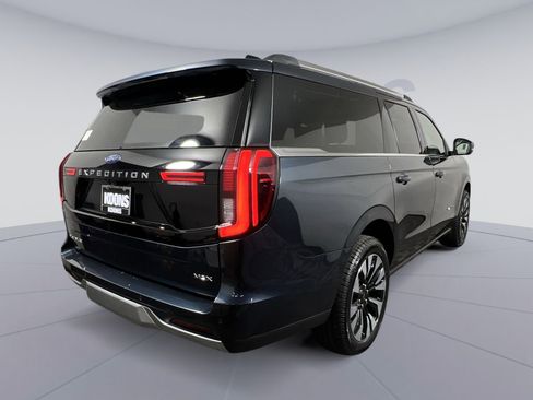 New 2026 Ford Expedition Max Platinum w/ Driver's Package image 7