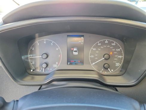 Used 2025 Toyota Corolla LE image 21