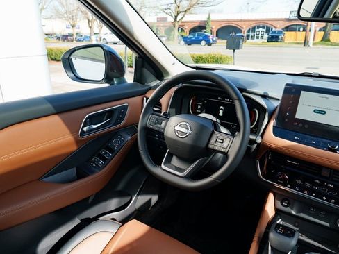 New 2026 Nissan Rogue Platinum w/ Tech Package image 11