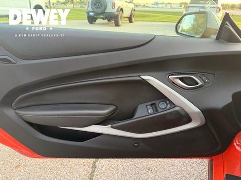 Used 2020 Chevrolet Camaro SS RWD image 10