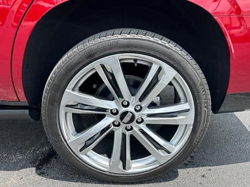 Certified 2026 Cadillac Escalade Platinum Sport w/ LPO, Floor Liner Package AWD/4WD image 29